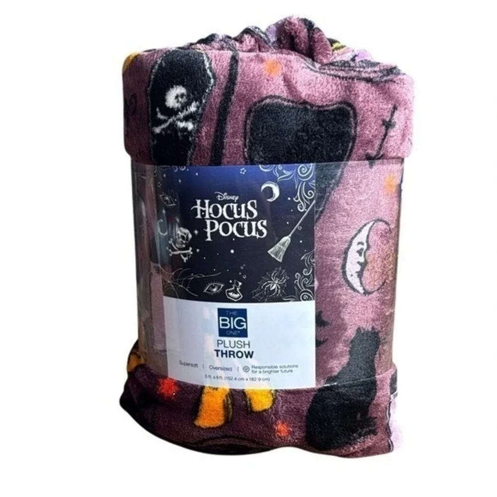 Disney Hocus Pocus Oversized Throw Blanket Spooky Witches Purple  5'x6' GIFT NEW